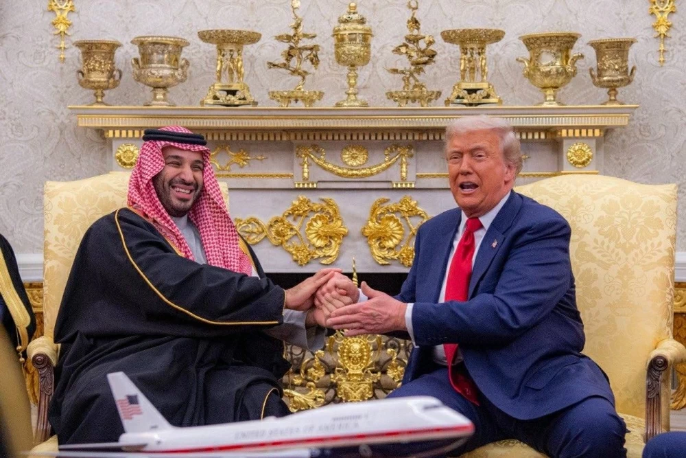 ولي العهد السعودي والرئيس ترامب يوقعان اتفاقية الدفاع الاستراتيجي