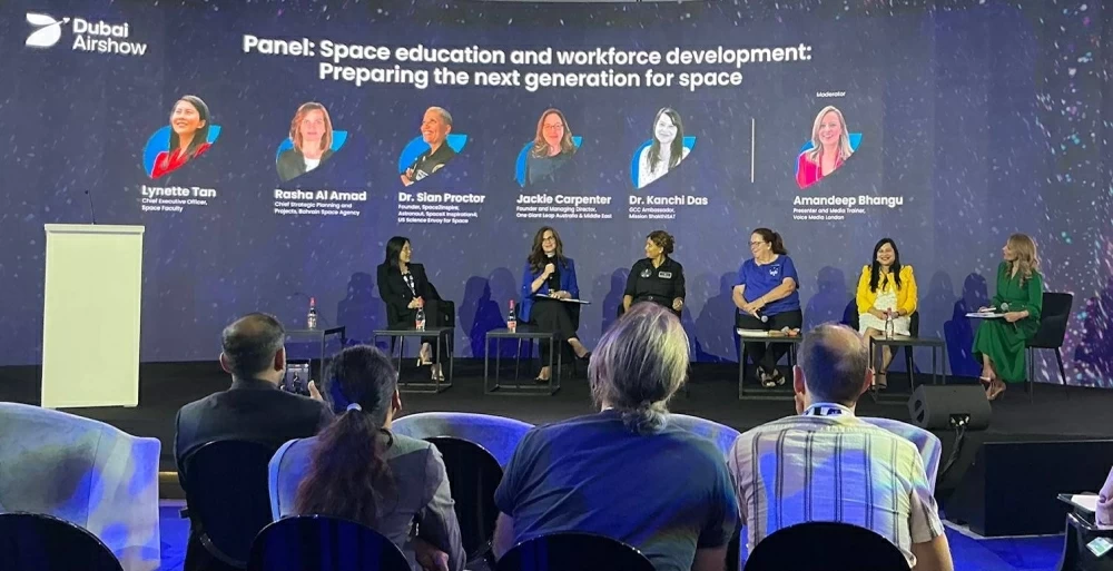 وكالة البحرين للفضاء تشارك في معرض دبي للطيران 2025