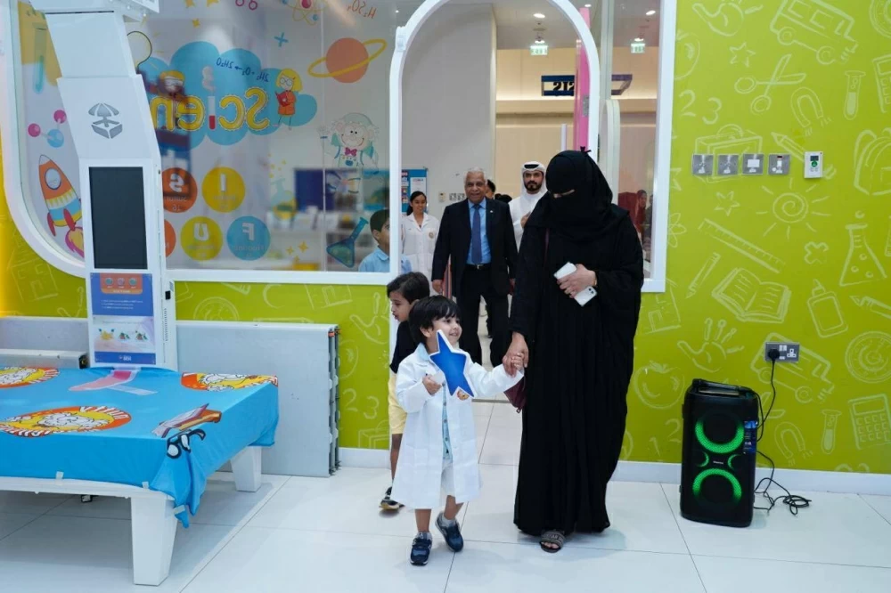 المؤسسة الملكية للأعمال الإنسانية تحقق أمنية رقية وحمدان وتمنحهما يومًا استثنائيًا