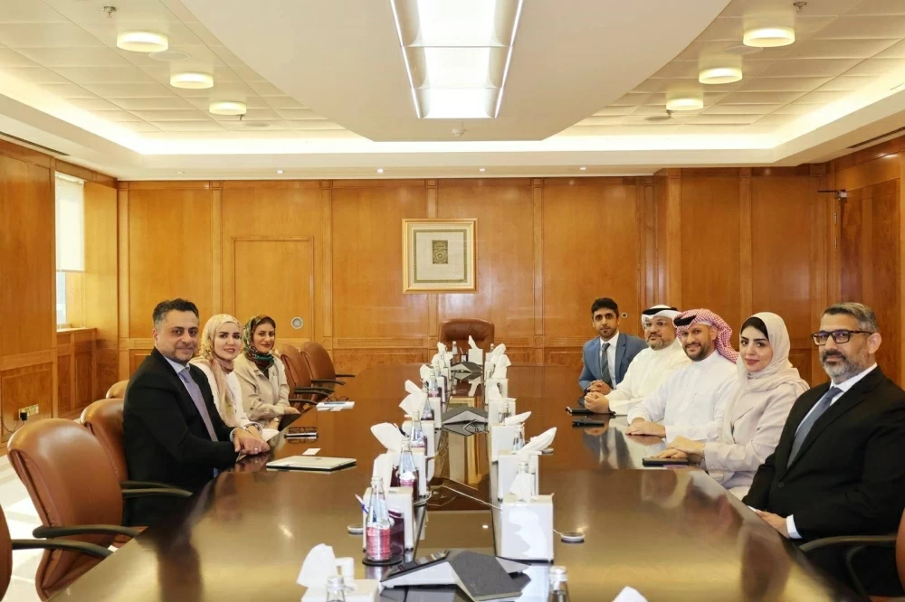 الرئيس التنفيذي لهيئة تنظيم سوق العمل يلتقي الرئيس التنفيذي لبنك البحرين الإسلامي