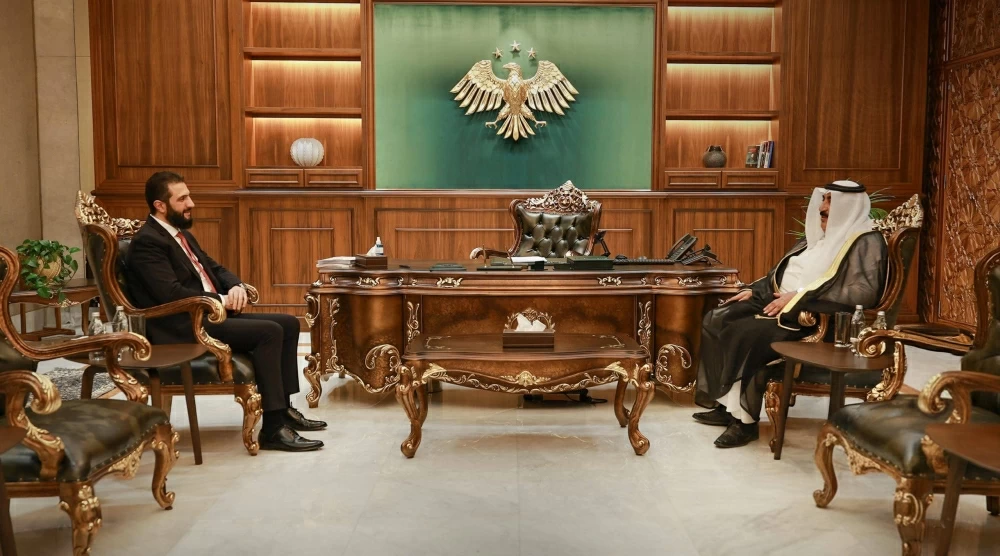 أحمد الشرع يستقبل الشيخ مانع الجربا شيخ قبيلة شمر في سوريا