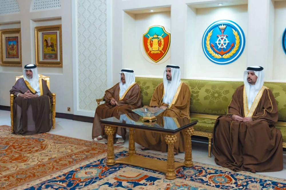 الملك  يستقبل السفير خليل الذوادي بمناسبة انتهاء فترة عمله في الأمانة العامة لجامعة الدول