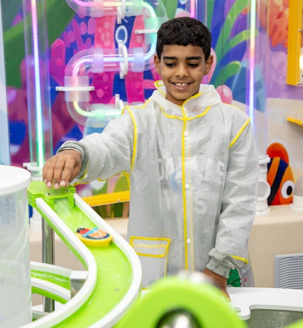 المؤسسة الملكية للأعمال الإنسانية تحتفل بأبنائها بالتعاون مع &laquo;نور لاند&raquo;