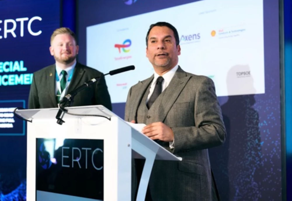 وزير النفط والبيئة يشارك في مؤتمر التكنولوجيا الأوروبية للتكرير في فرنسا