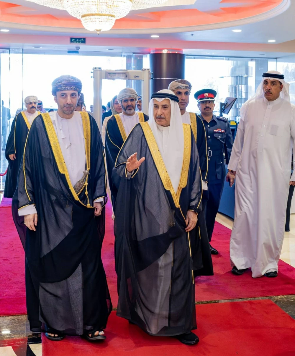 نيابة عن ولي العهد رئيس الوزراء.. خالد بن عبد الله يحضر احتفال السفارة العمانية باليوم الوطني