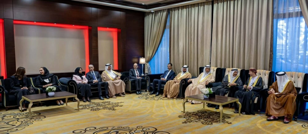 نيابة عن ولي العهد رئيس الوزراء.. خالد بن عبد الله يحضر احتفال السفارة العمانية باليوم الوطني