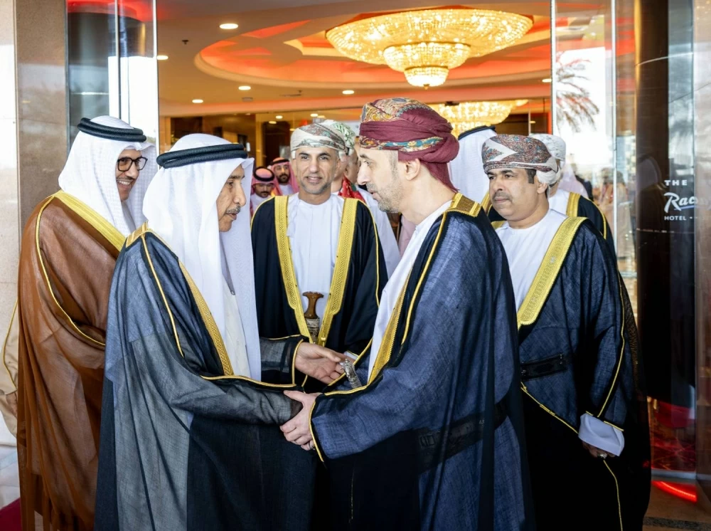 نيابة عن ولي العهد رئيس الوزراء.. خالد بن عبد الله يحضر احتفال السفارة العمانية باليوم الوطني