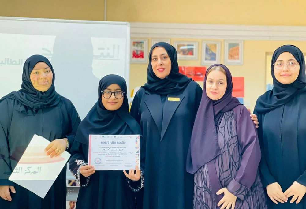 مواهب الإلقاء الشعري تتألق في مسابقة "صوتك قصيدة"