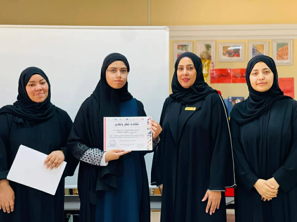 مواهب الإلقاء الشعري تتألق في مسابقة "صوتك قصيدة"