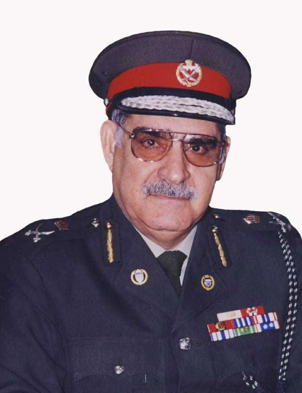 اللواء متقاعد أحمد عبدالرحمن بوعلي.. نصف قرن من الانضباط والعطاء والإخلاص في العمل الأمني