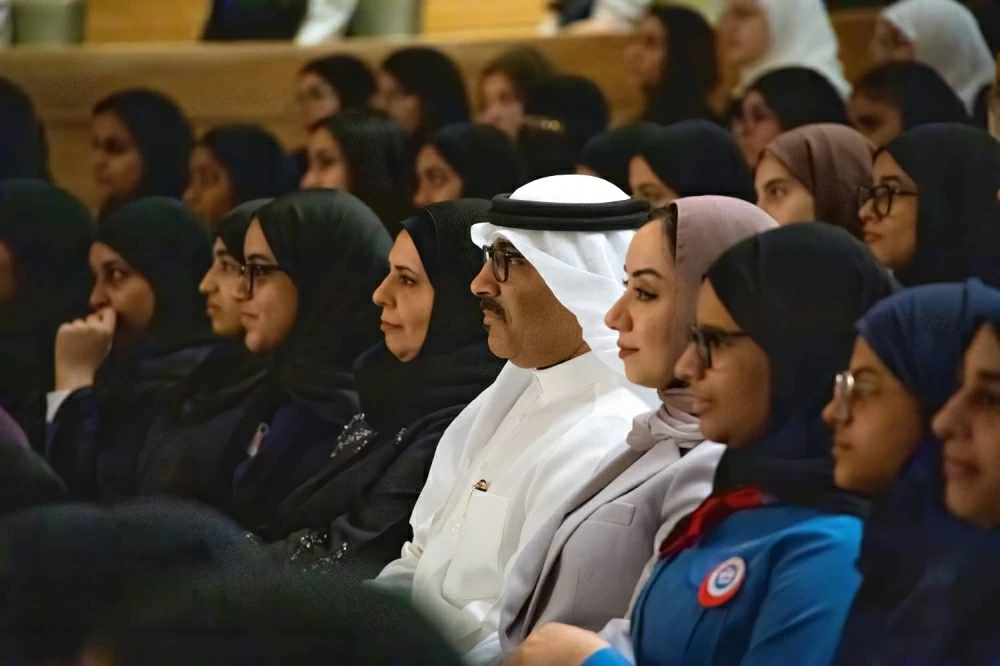 طلبة المدارس الحكومية والخاصة يشهدون حفل أوركسترا البحرين الفيلهارمونية