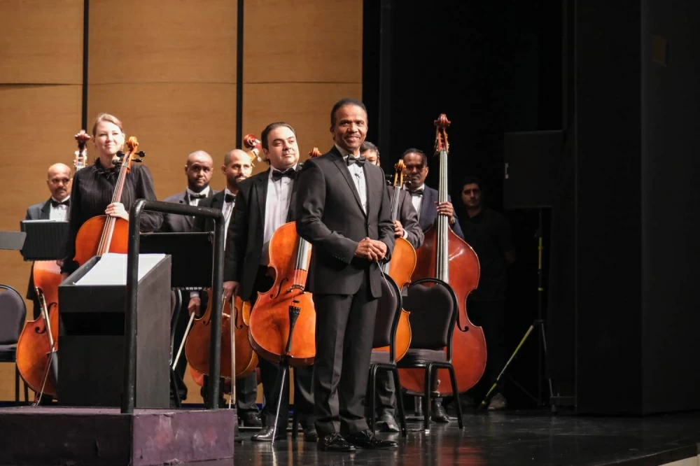 طلبة المدارس الحكومية والخاصة يشهدون حفل أوركسترا البحرين الفيلهارمونية