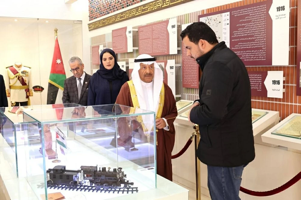 رئيس الشورى يزور متحف الحياة البرلمانية ويشيد بالإرث الحضاري والثقافي في الأردن