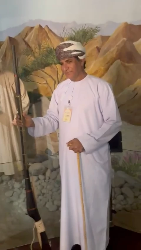 شعبا البحرين وعمان.. يجمعهما الطيبة داخل التاريخ والجسد الخليجي