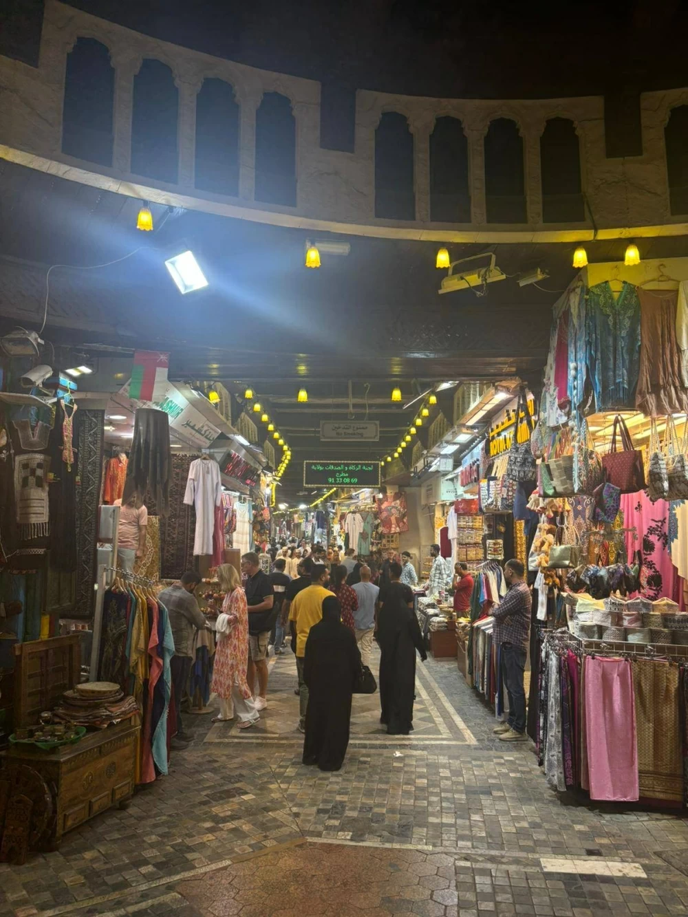 من صلالة إلى مسقط.. وجه جديد للسياحة العُمانية