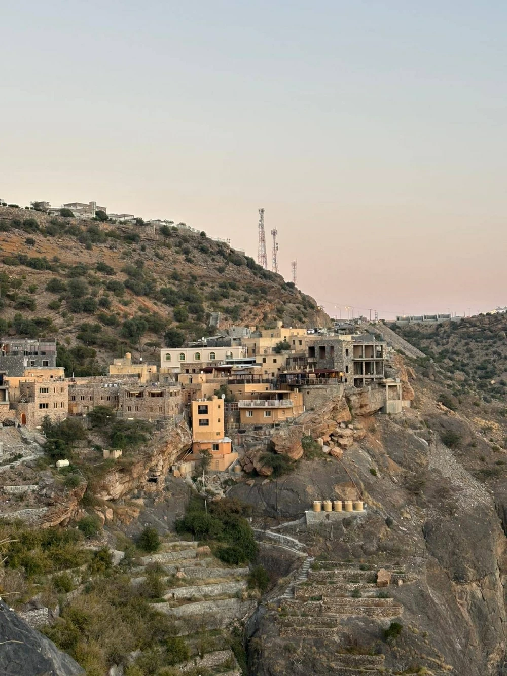 من صلالة إلى مسقط.. وجه جديد للسياحة العُمانية