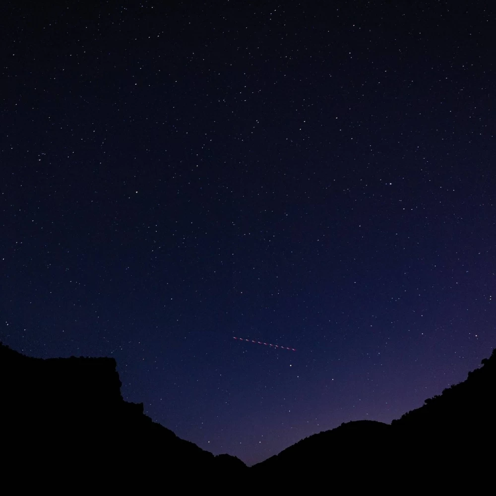 قرية السوجرة.. أيقونة الجبل الأخضر تتحول لمعلم عماني سياحي بارز