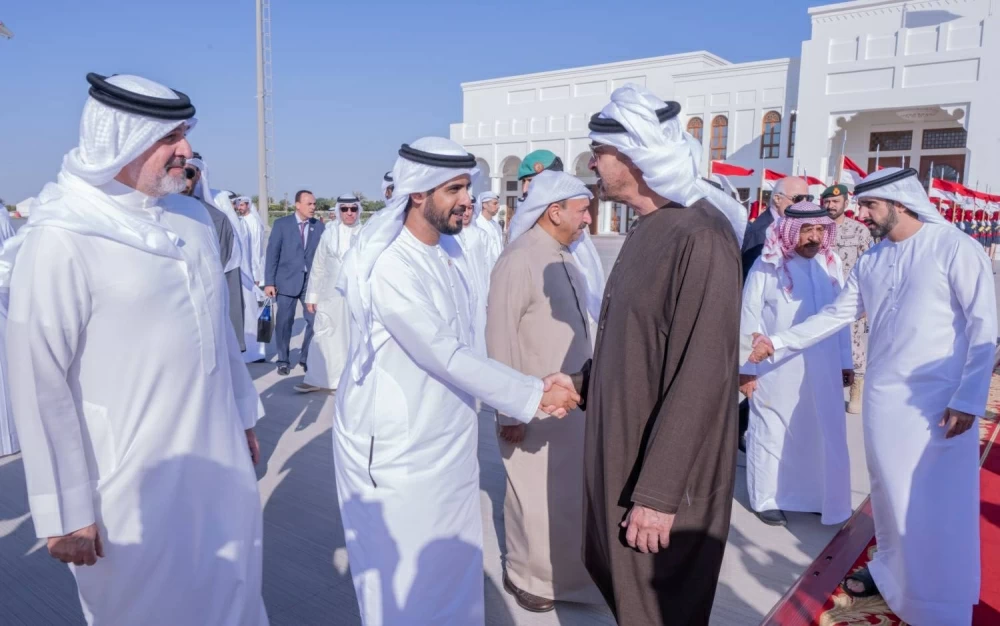 الملك في مقدمة مودعي رئيس دولة الإمارات العربية المتحدة لدى مغادرته البلاد