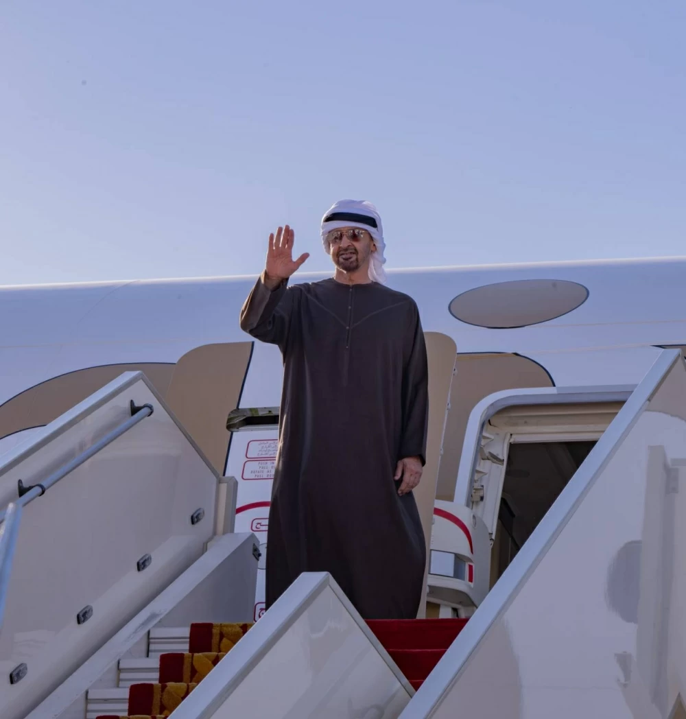 الملك في مقدمة مودعي رئيس دولة الإمارات العربية المتحدة لدى مغادرته البلاد