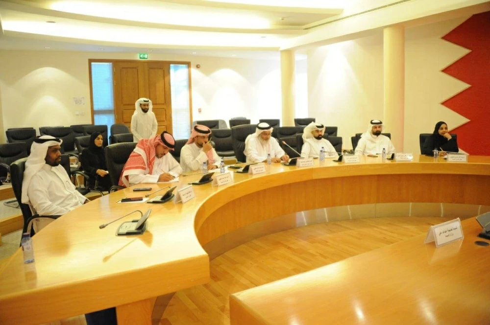 بلدي المحرق يلتقي وزارة الصحة لمتابعة تطورات المراكز الصحية.