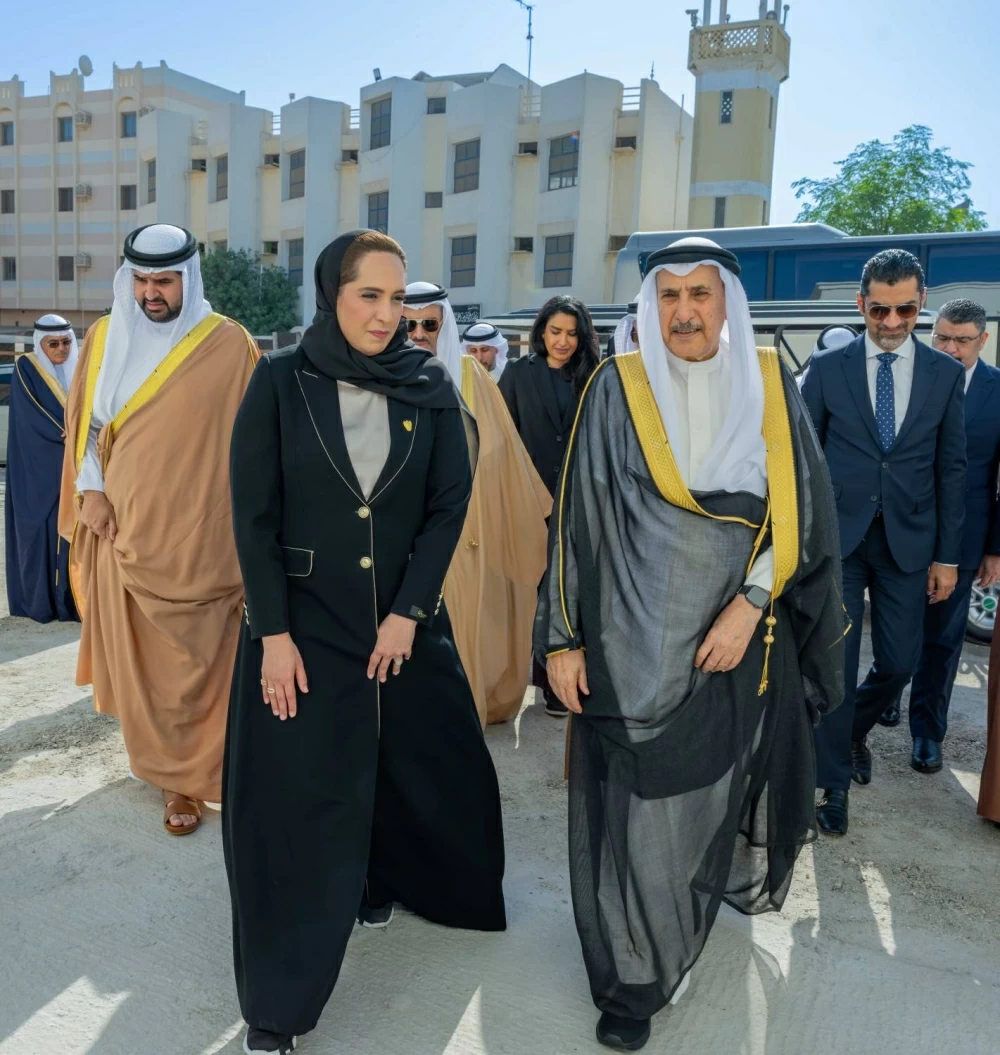 خالد بن عبد الله يتفقد ميدانياً تقدم العمل في إنجاز مشروع تطوير مدينة المحرق