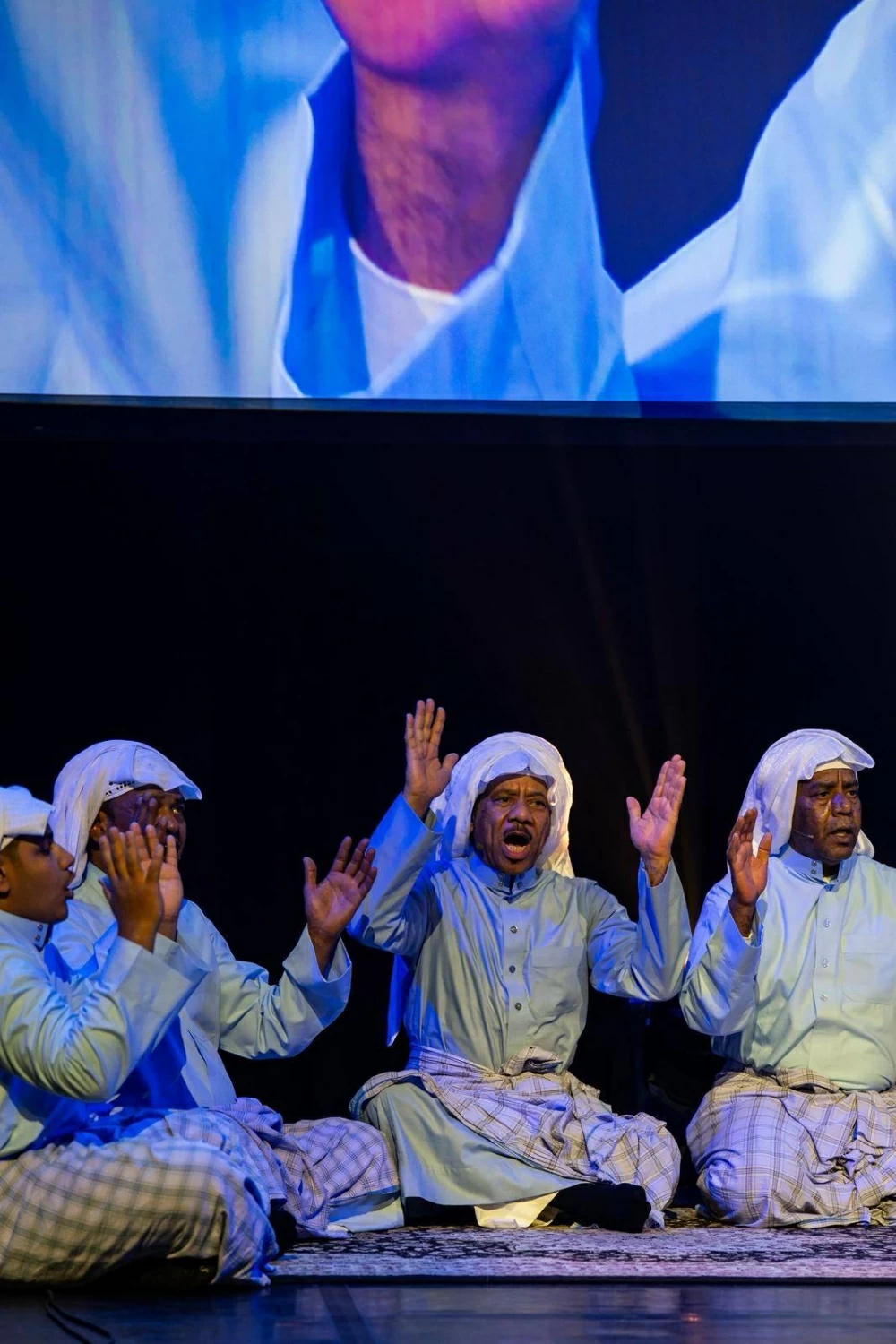 فرقة قلالي للفنون الشعبية تتوّج بجائزة الآغا خان للموسيقى لعام 2025 في احتفال عالمي رفيع المستوى بلندن