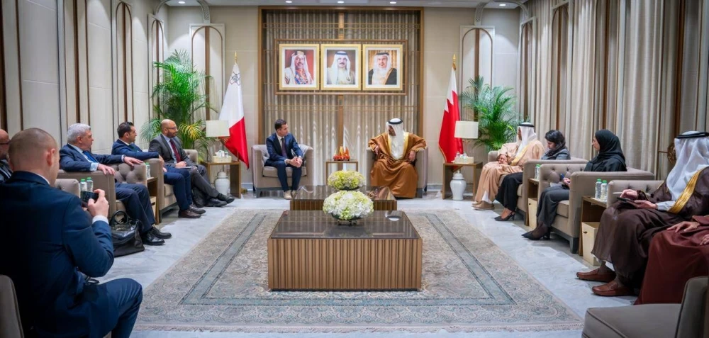 وزير المالية يستقبل وزير الاقتصاد والمشاريع والمؤسسات الاستراتيجية بجمهورية مالطا