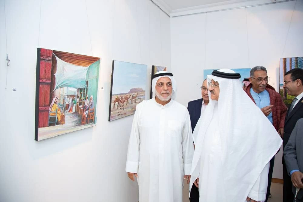 "أبعاد غاليري" يحتضن حواراً تشكيلياً يجسد روح البحرين