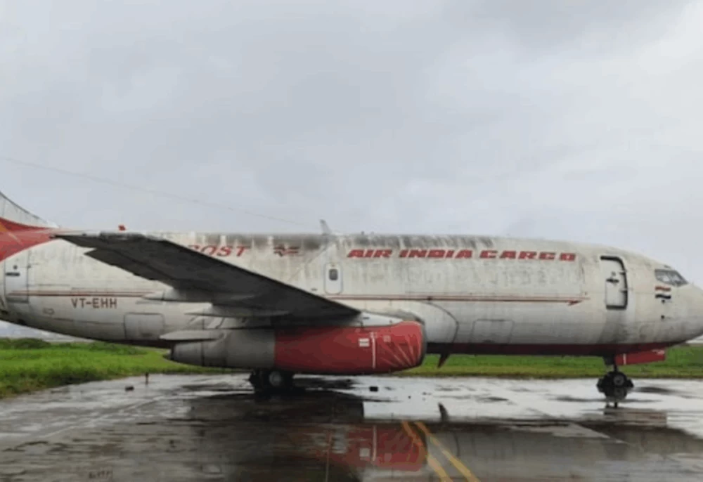 طيران الهند يبيع طائرة قد نساها منذ 12 عاماً في مطار كولكاتا