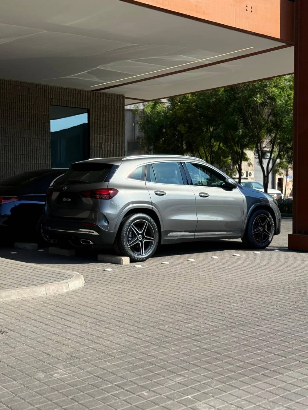 "الحداد موتورز" تقدّم تجربة "مرسيدس - بنز" حصرية لموظفي "فولاذ" داخل مقر المجموعة