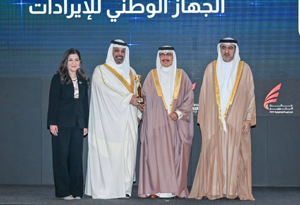 وزير الداخلية يشهد تكريم الفائزين بجائزة التميز للحكومة الإلكترونية 2025