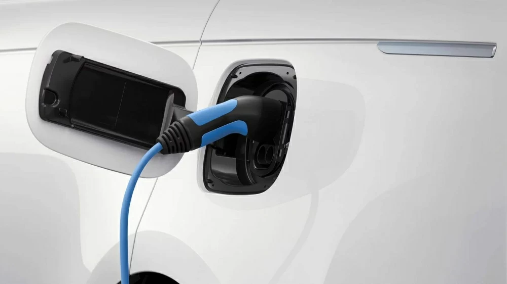 البحرين تتجه نحو مستقبل مستدام مع توسّع سوق السيارات الكهربائية