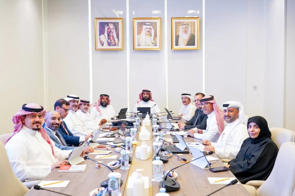 لجنة الخدمات برئاسة ممدوح الصالح توافق على توسيع الحماية التأمينية للمواطنين البحرينيين العاملين في دول الخليج