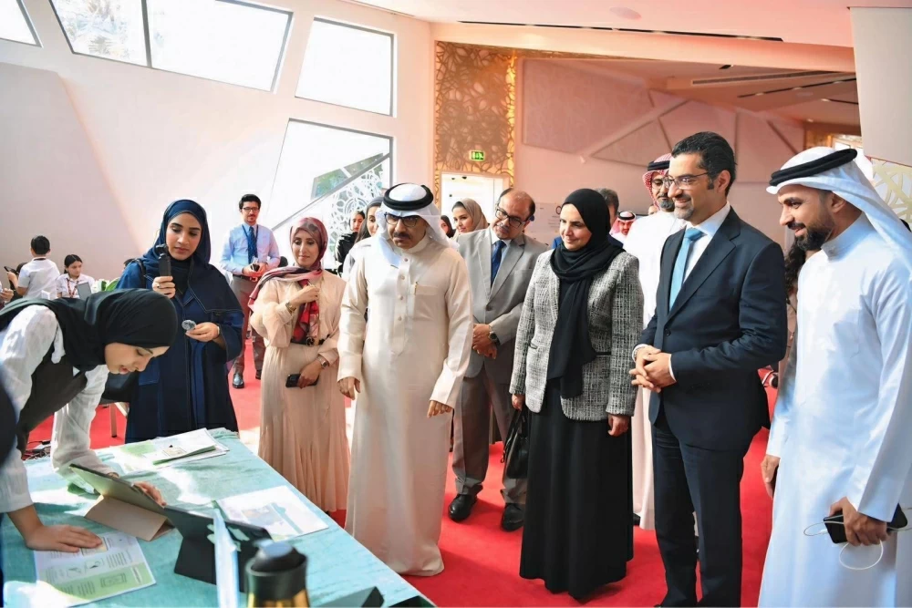 وزير شؤون البلديات والزراعة ووزير التربية والتعليم يفتتحان معرض الابتكارات الزراعية الطلابية الأول