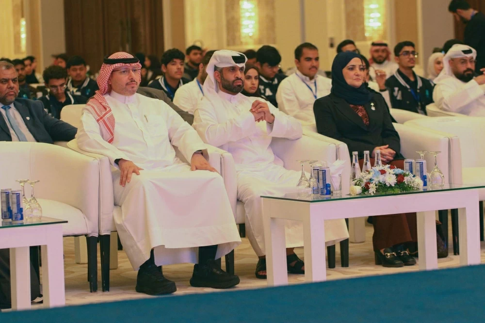 مركز ناصر العلمي والتقني وجامعة البحرين ينظمان الملتقى الشبابي الأول للأمن السيبراني