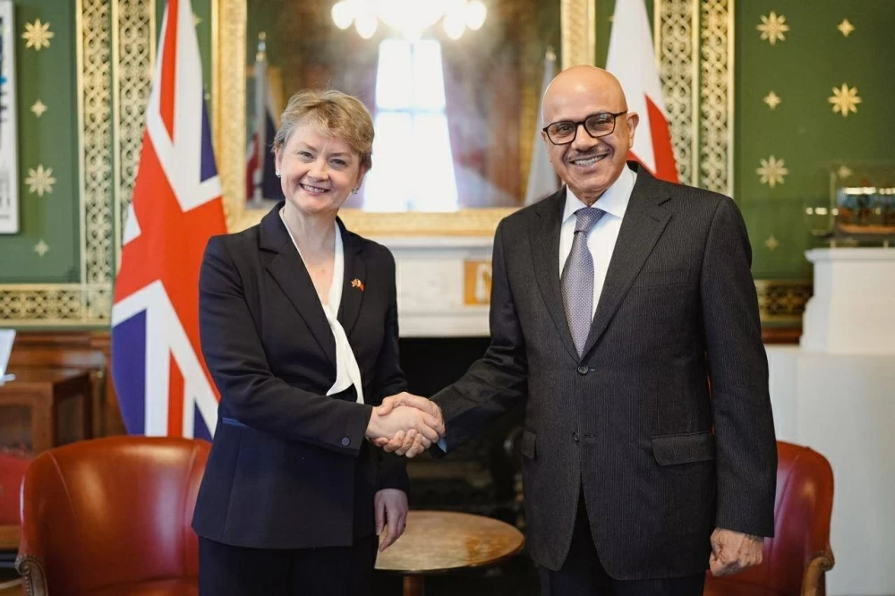 وزير الخارجية يجتمع مع وزيرة الشؤون الخارجية والكومنولث والتنمية في المملكة المتحدة