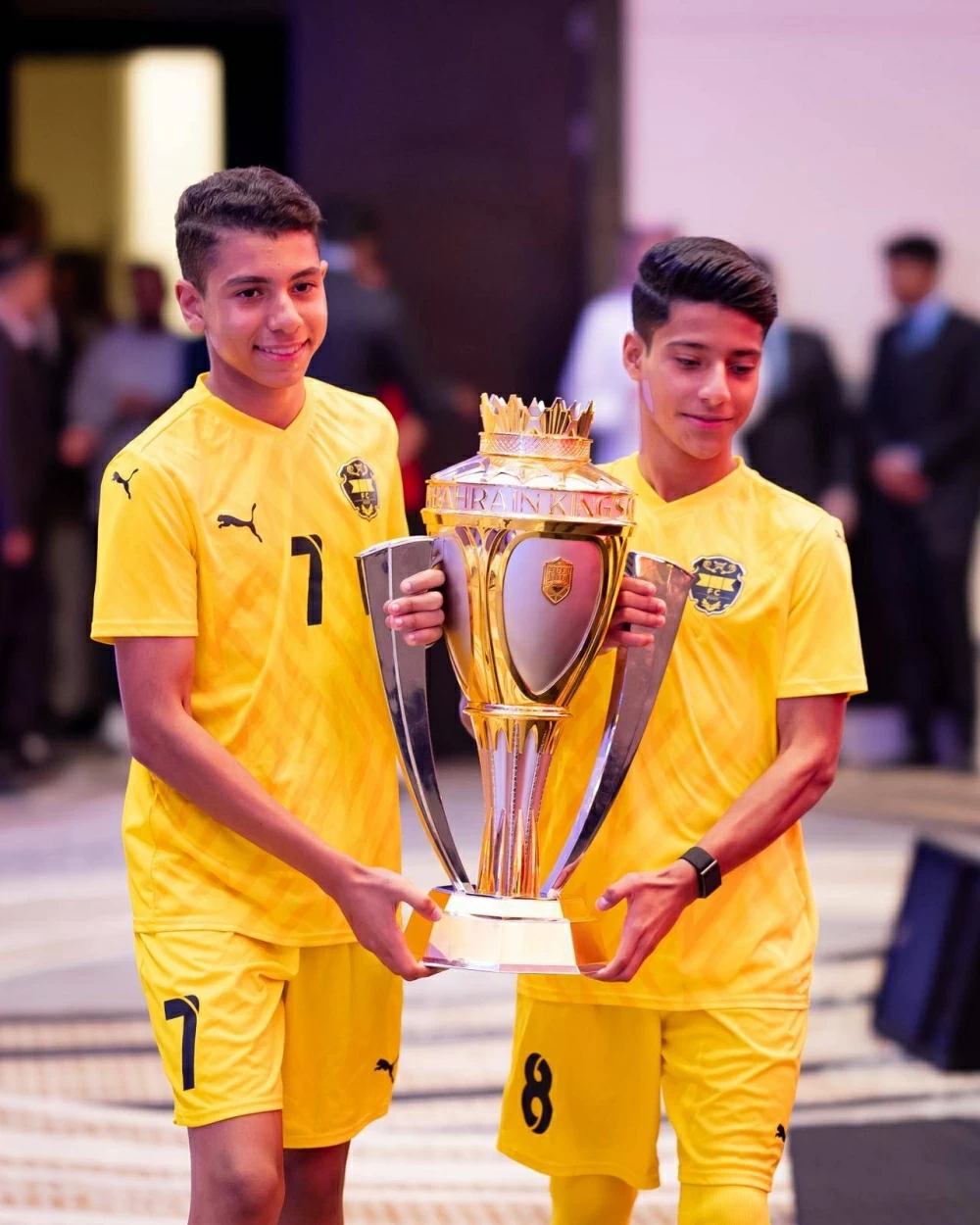 قرعة متوازنة ومواجهات مثيرة في الطريق إلى أغلى الكؤوس