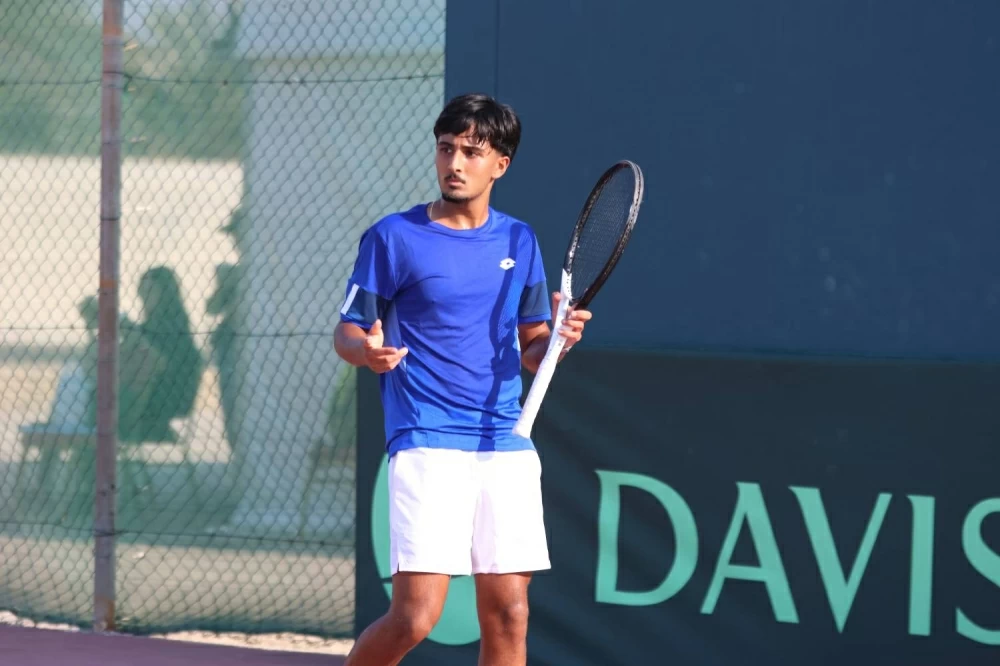 إثارة كبيرة في انطلاق الدور الأول لبطولة الاتحاد الدولي للتنس للناشئين