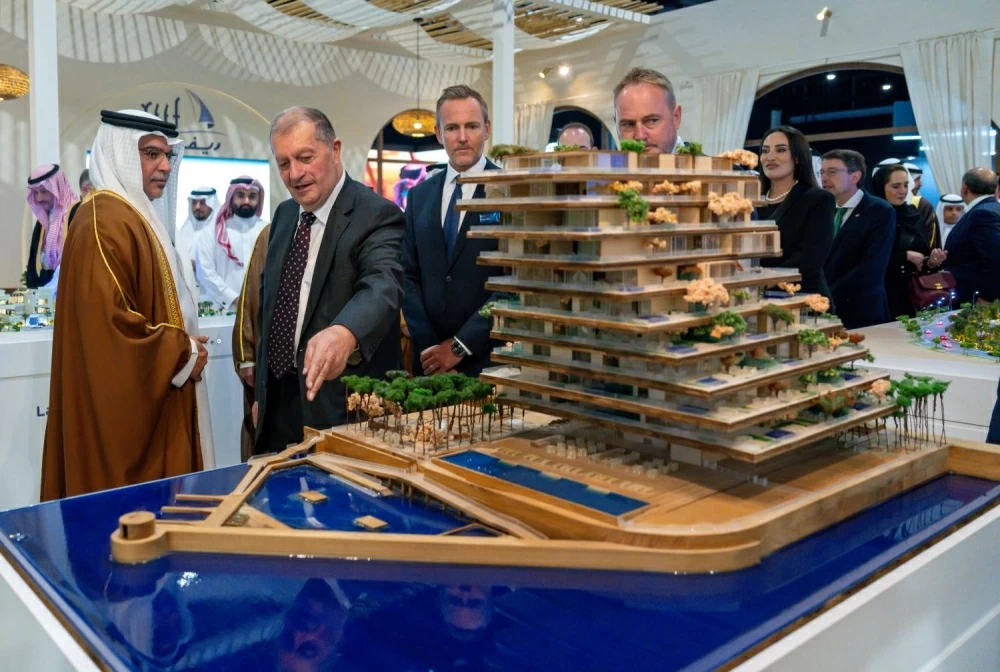 ولي العهد رئيس الوزراء يتفضل برعاية حفل افتتاح &laquo;سيتي سكيب&raquo; البحرين 2025