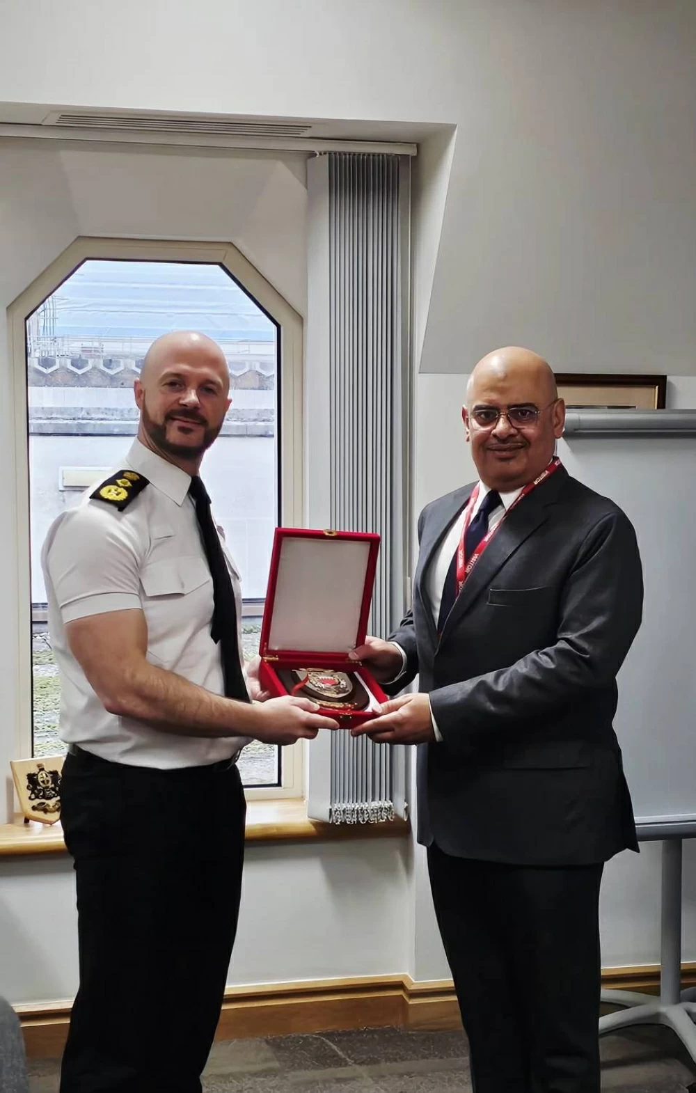 رئيس الأمن العام يبحث ومفوض شرطة مدينة لندن دعم مسارات التعاون وتبادل الخبرات الأمنية