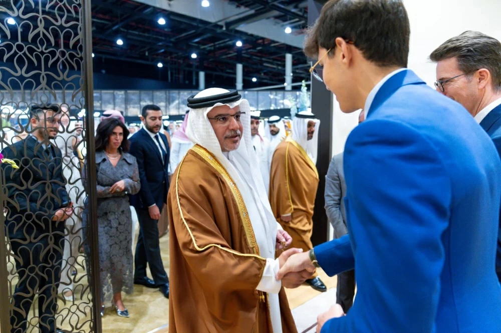 ولي العهد رئيس الوزراء يرعى افتتاح معرضي الجواهر والعطور العربية 2025