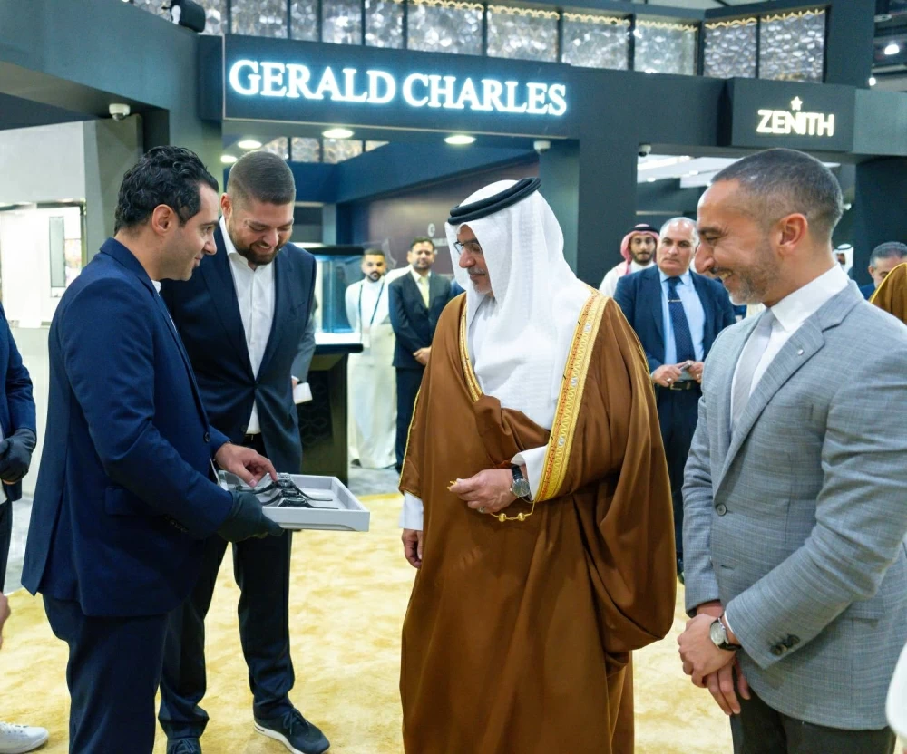 ولي العهد رئيس الوزراء يرعى افتتاح معرضي الجواهر والعطور العربية 2025