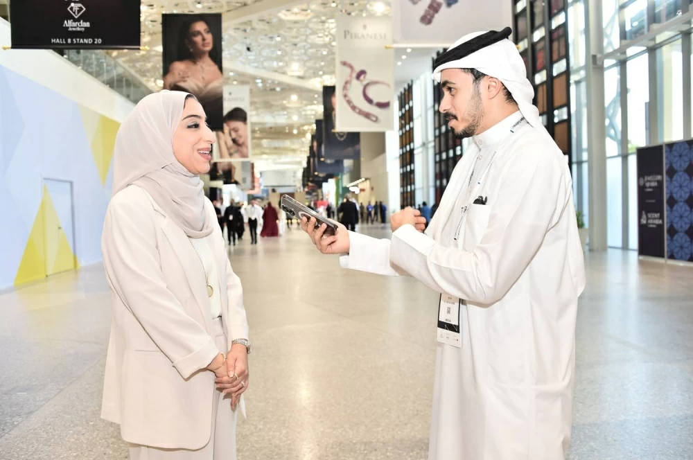 فاطمة الصيرفي: مشاركة 29 دولة و650 عارضاً بـ&laquo;الجواهر العربية&raquo;