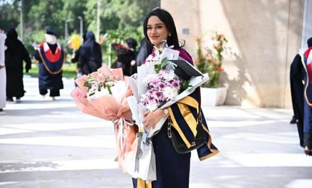 الإعلامية شيخة بوكمال تنال الماجستير من جامعة البحرين