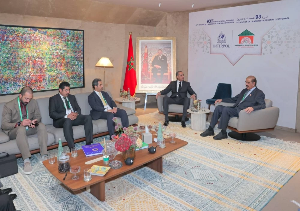 نائب وزير الداخلية يلتقي المدير العام للأمن الوطني بالمغرب