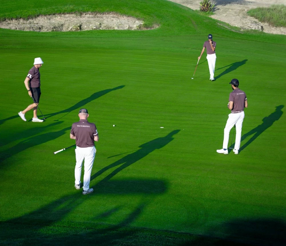 ناصر بن حمد يقود فريق فيكتوريوس لتحقيق لقب بطولة المحترفين والهواة ضمن كأس الملك حمد الدولية للجولف