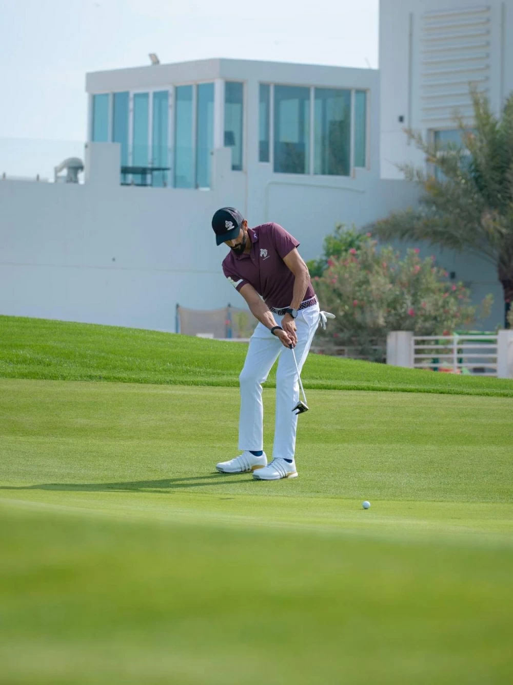 ناصر بن حمد يقود فريق فيكتوريوس لتحقيق لقب بطولة المحترفين والهواة ضمن كأس الملك حمد الدولية للجولف