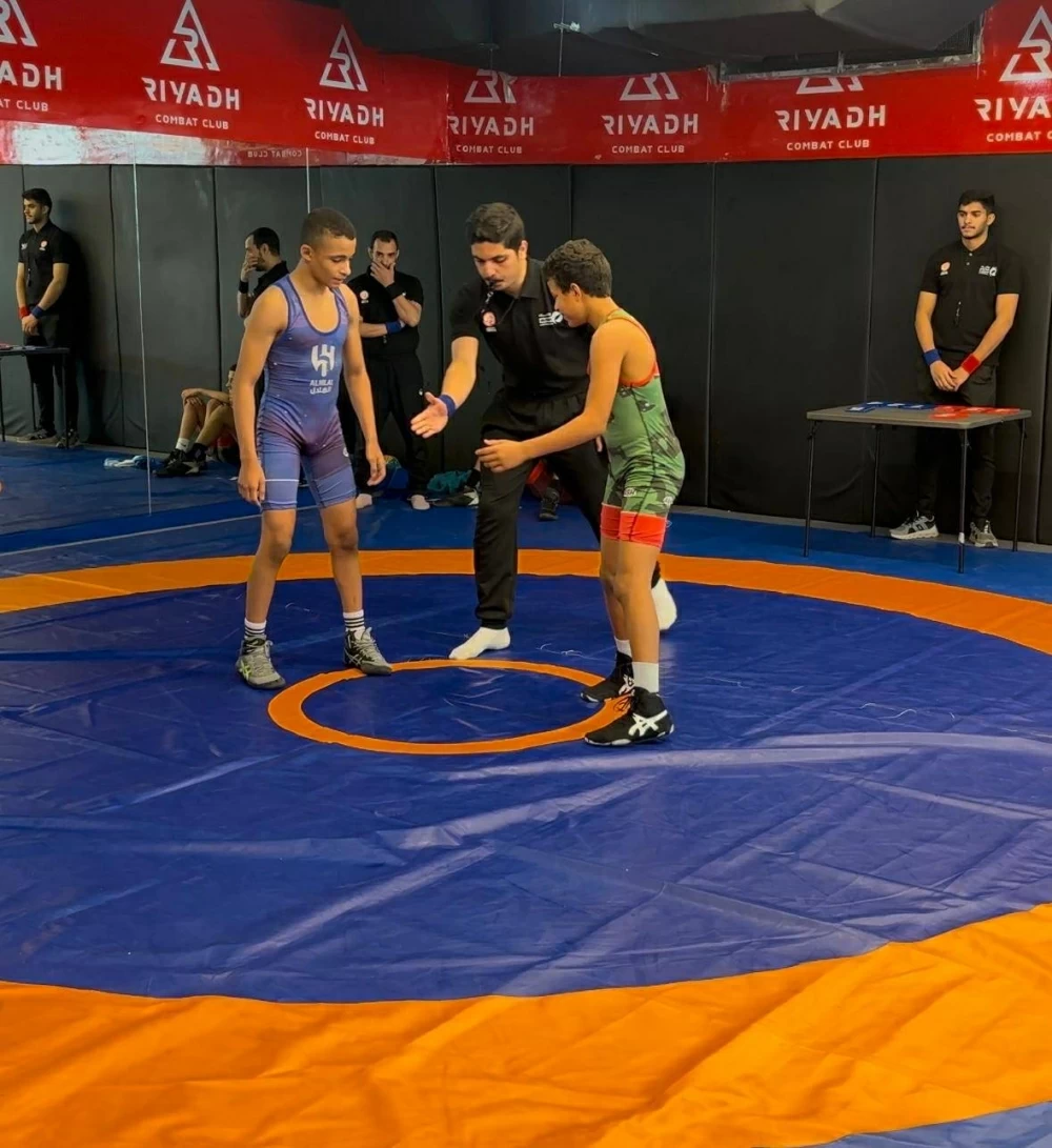 مشاركة بحرينية فاعلة في دورة الحكام المستجدين للمصارعة بالسعودية