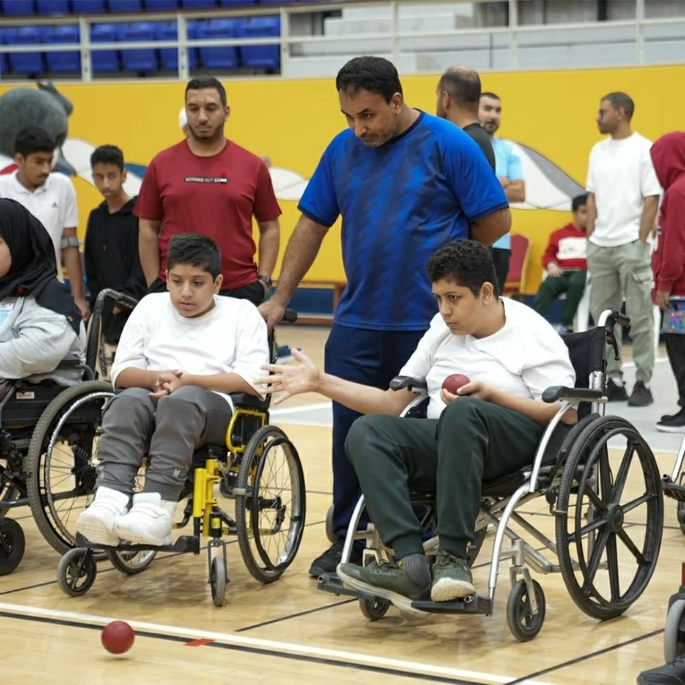 اللجنة البارالمبية البحرينية تنظم التجمع البارالمبي الأول  لـ70 طالبًا من ذوي العزيمة
