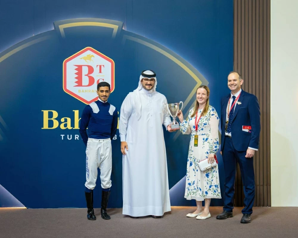 عيسى بن سلمان يشهد السباق الخامس للخيل على كؤوس &laquo;راشد للفروسية&raquo; و&laquo;الحصان العربي&raquo;